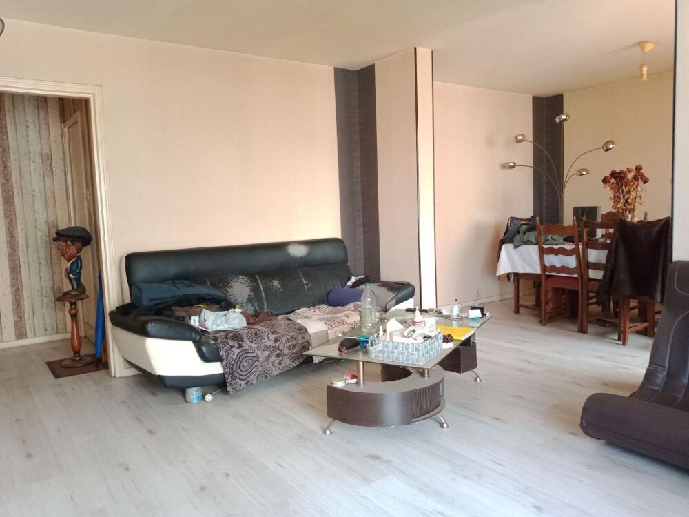 Appartement À Vendre - Type 4 - 82M2 - Ascenseur - Balcon/terrasse - Cave - Espaces verts