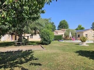  Maison à vendre 12 pièces 240 m²
