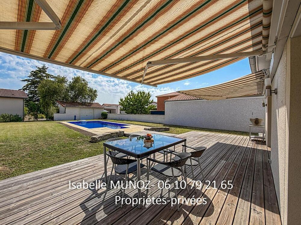 Maison Plain pied F5 de 149 m2, DPE A, piscine, dépendances, panneaux solaires, jardin