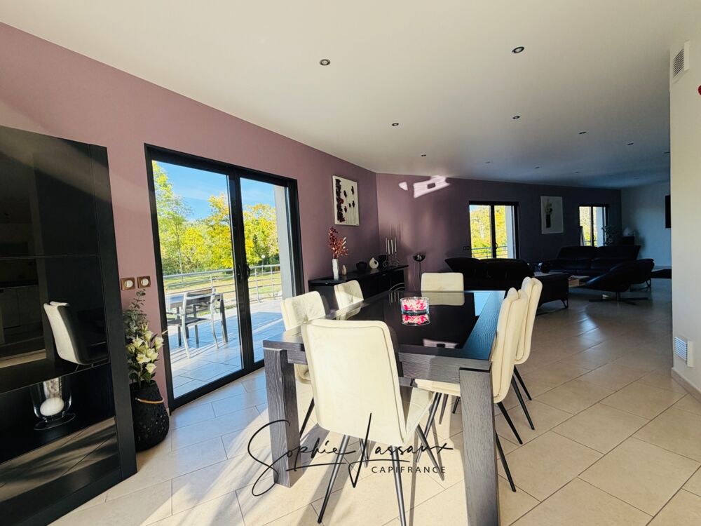 à vendre  Propriété/château Moisson (78840)