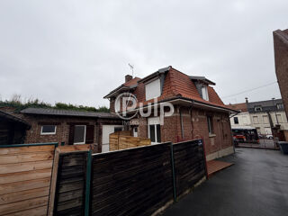  Immeuble � vendre 10 pi�ces 210 m�