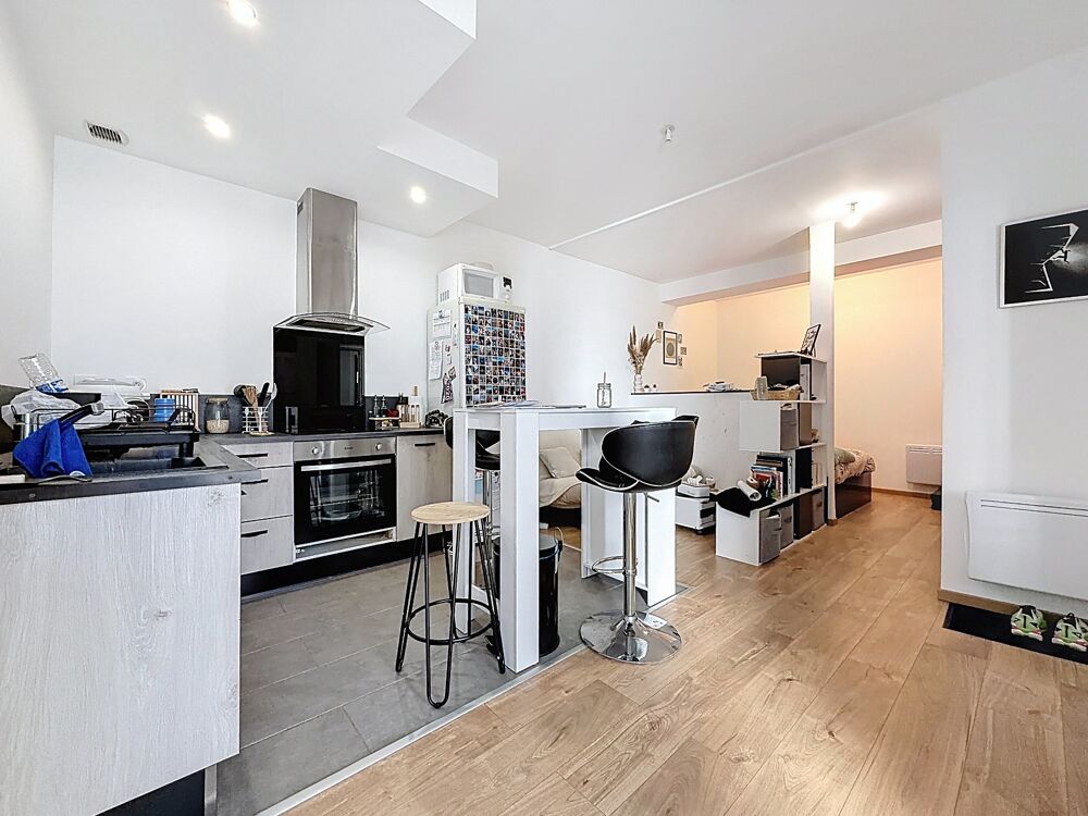 Vente Immeuble Immeuble à vendre MONTPELLIER (34) 254 m2 au sol -Comprenant un T1bis loué - un T3 libre - une remise de 100 m2 libre - un local Montpellier