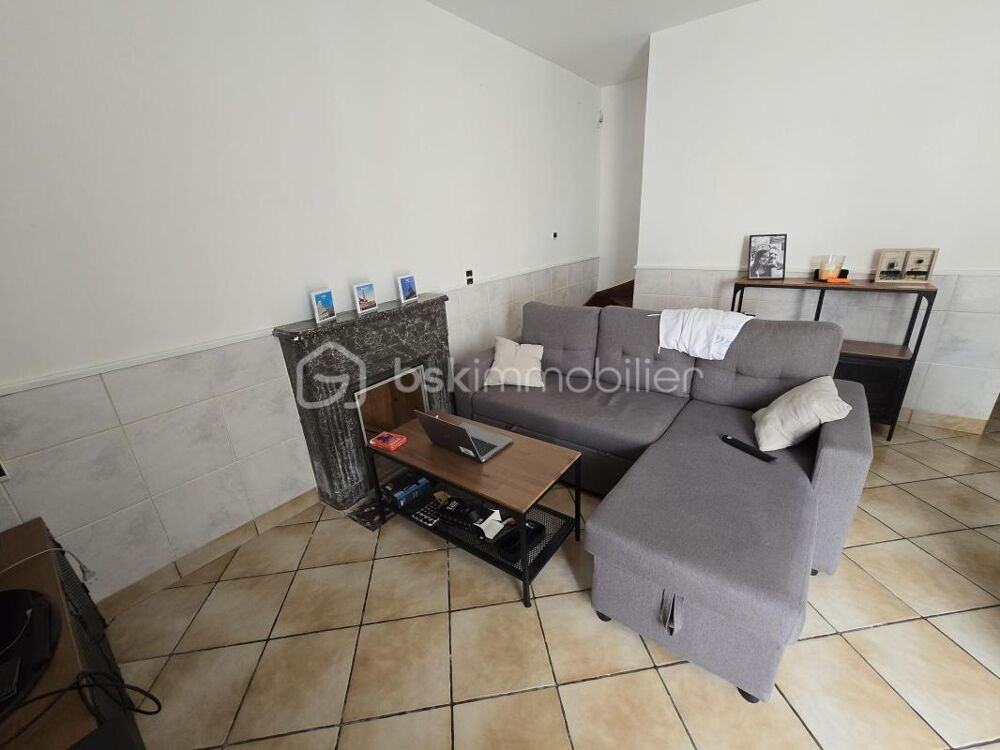 ? À vendre  Maison de ville avec 2 garages  Quartier Bessac, Niort