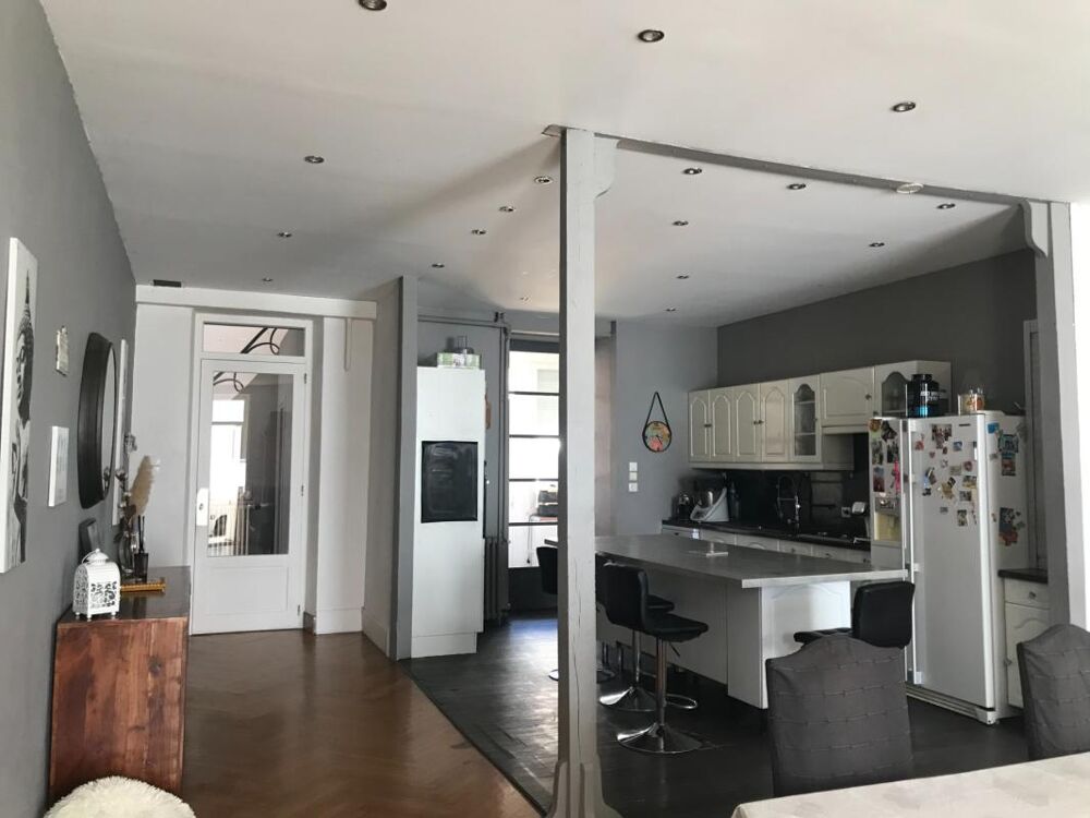 Maison 11 pièces 300 m² · à Chauffailles · 300 m² · 325 000 €