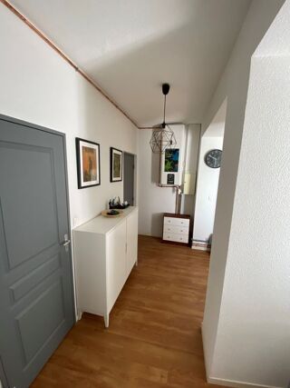  Appartement à louer 2 pièces 33 m²