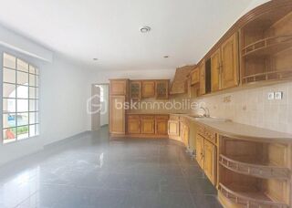  Maison  vendre 4 pices 178 m