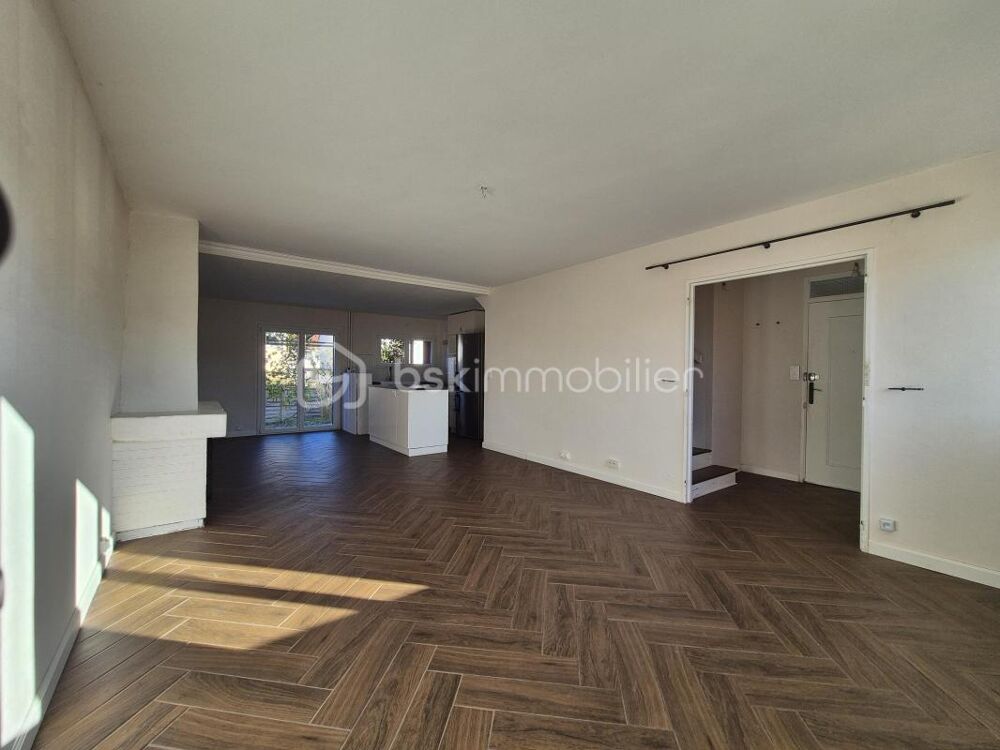 MAISON. 5 PIECES. 92 M²