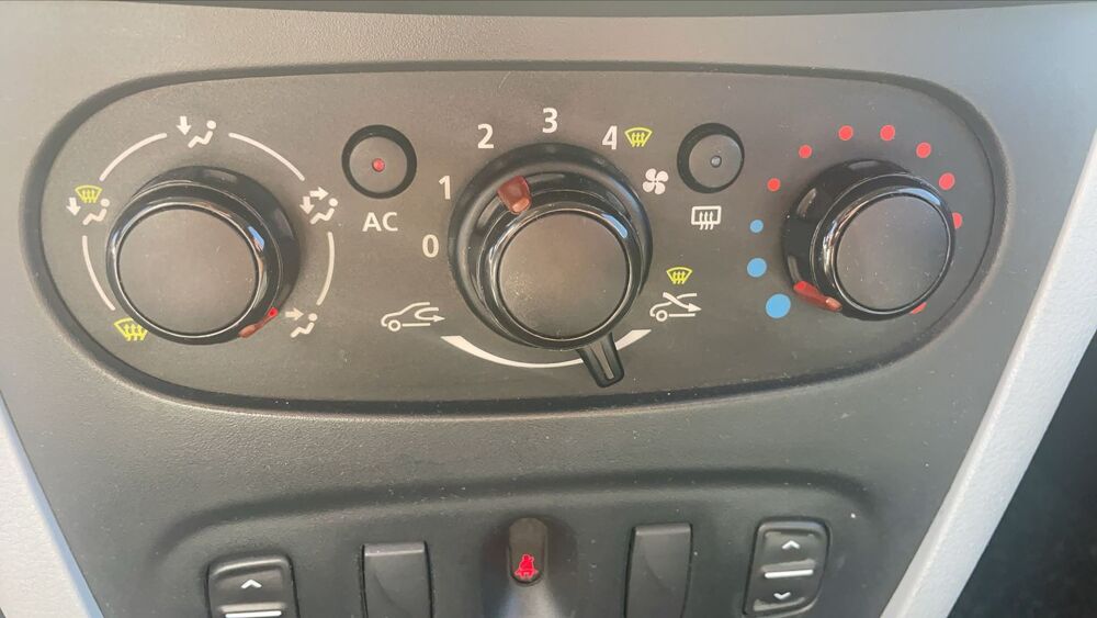 Sandero 0.9 TCe 90 Confort 2014 occasion 25000 Besancon