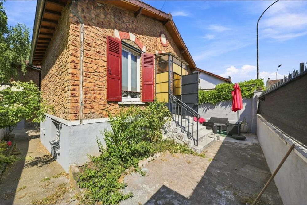 Vente Maison VITRY SUR SEINE (94) - MAISON - 4 PIECES - BATIMENT ANNEXE - ACTIVITE COMMERCIALE POSSIBLE Vitry sur seine