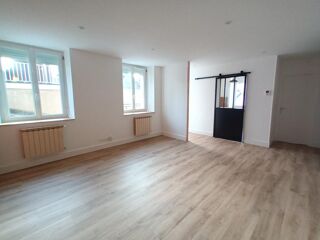  Appartement à louer 3 pièces 70 m²
