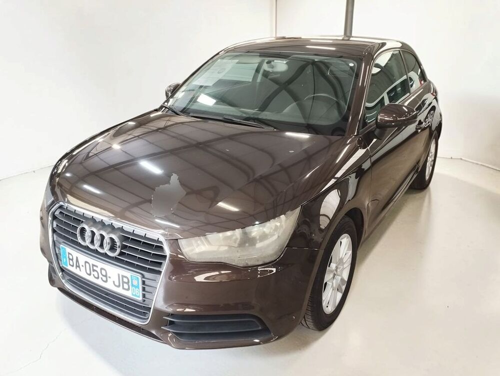 A1 1.2 TFSI 86 ATTRACTION 3P 2010 occasion 06640 Saint-Jeannet