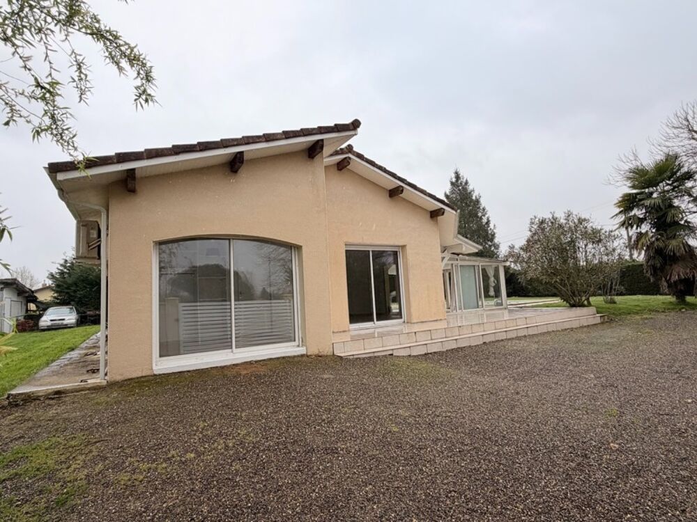 Maison d'architecte T5 (DPE C/A) de 5 pièces à BASCONS (40) avec piscine, au calme et de très belles prestations