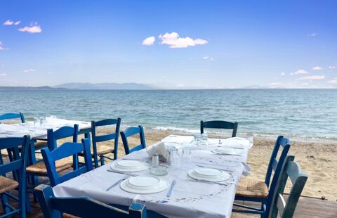 A VENDRE – Fonds de commerce Restaurant / Bar – Emplacement n&deg;1 en bord de mer – Menton (06) 1200000 06500 Menton
