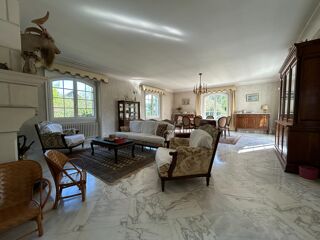  Maison à vendre 7 pièces 252 m²