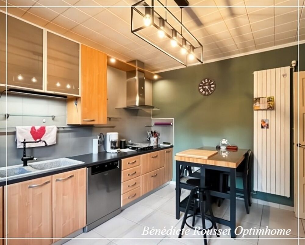 Élégante maison familiale de 5 chambres au coeur du centre-ville de Noyon