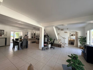  Villa � vendre 7 pi�ces 278 m�