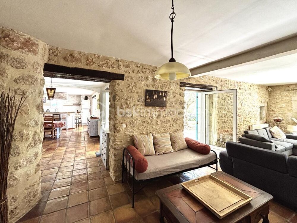 à vendre  Maison Saint-Restitut (26130)