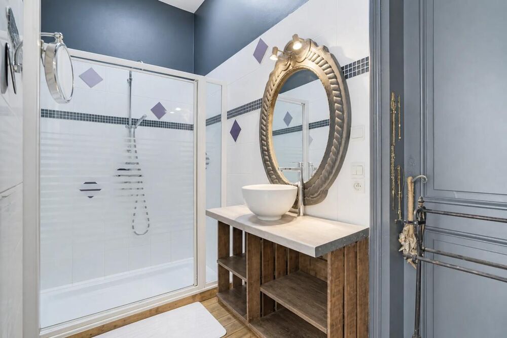 à vendre  Propriété/château Cambes (33880)