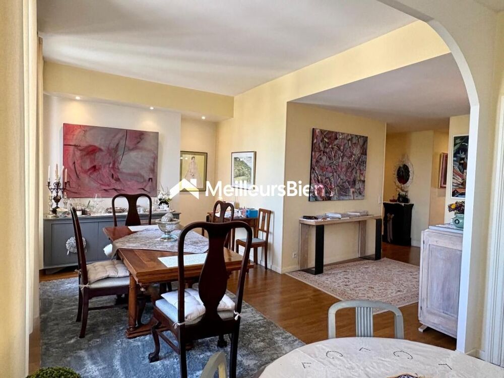 Mazamet Centre  Bel et spacieux appartement