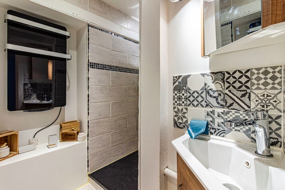 � vendre  Propri�t�/ch�teau Lunas (24130)