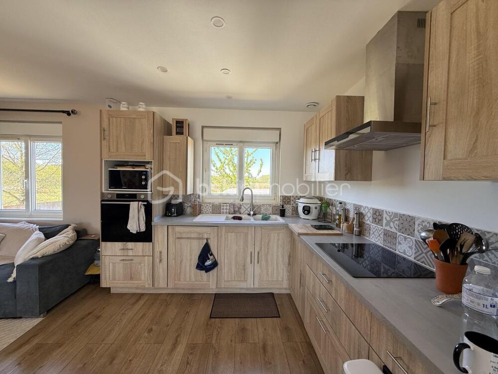 Maison rénové avec prestations de qualité  Parcelle de 1 640 m²