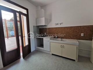  Appartement à louer 6 pièces 86 m²