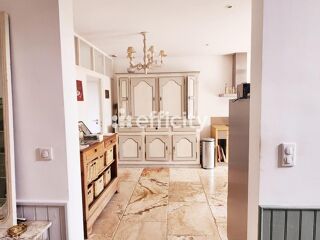  Maison � vendre 10 pi�ces 215 m�