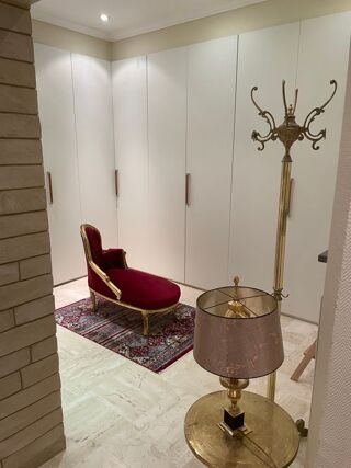  Appartement à louer 5 pièces 120 m²