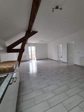  Appartement � louer 3 pi�ces 84 m�