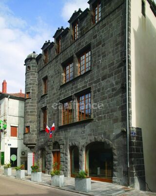  Maison � vendre 7 pi�ces 240 m�