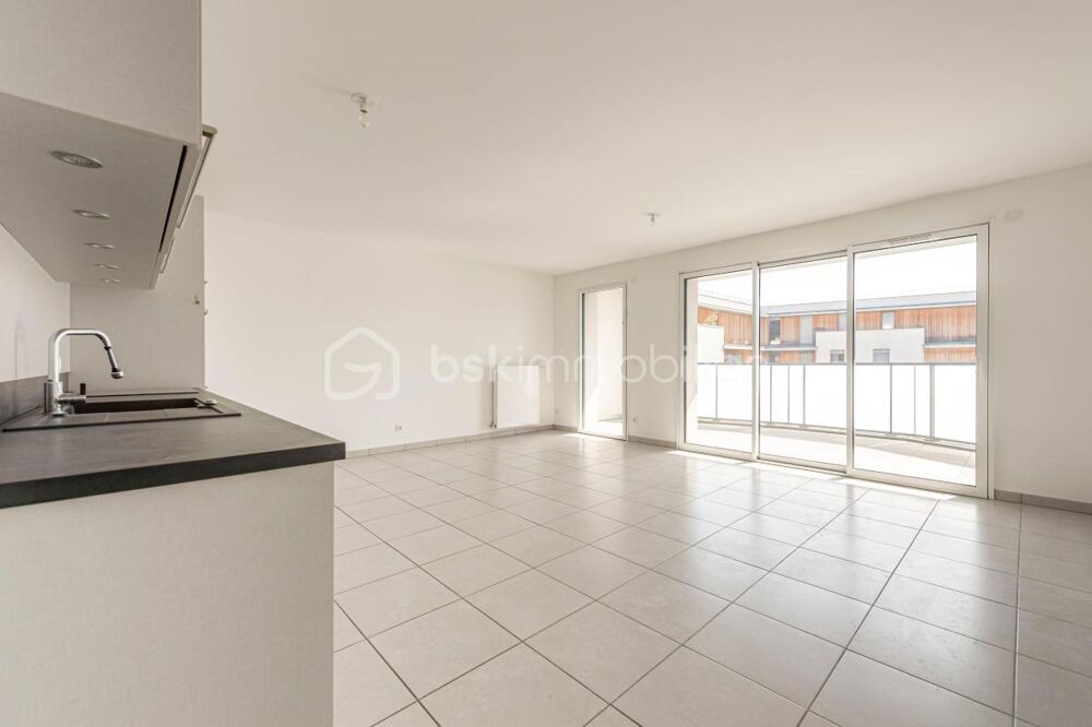 APPARTEMENT TYPE 4 PIECES DE 78 M2 IMMEUBLE RECENT ANNECY
