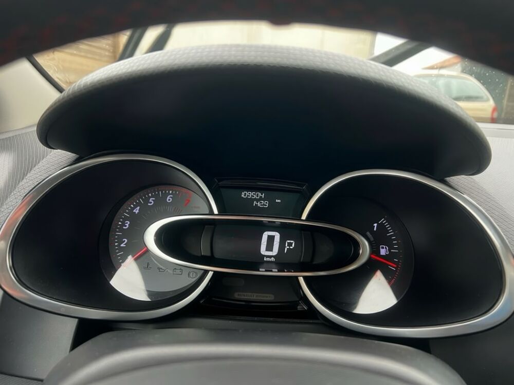Clio IV 1.6 Turbo 200 EDC6 RS 2015 occasion 85230 Saint Urbain