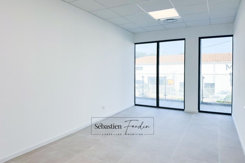   Bureau à louer LA SEYNE SUR MER (83) – 15 M² – FORTE VISIBILITÉ – BUREAUX NEUFS – PMR – STATIONNEMENTS La seyne sur mer