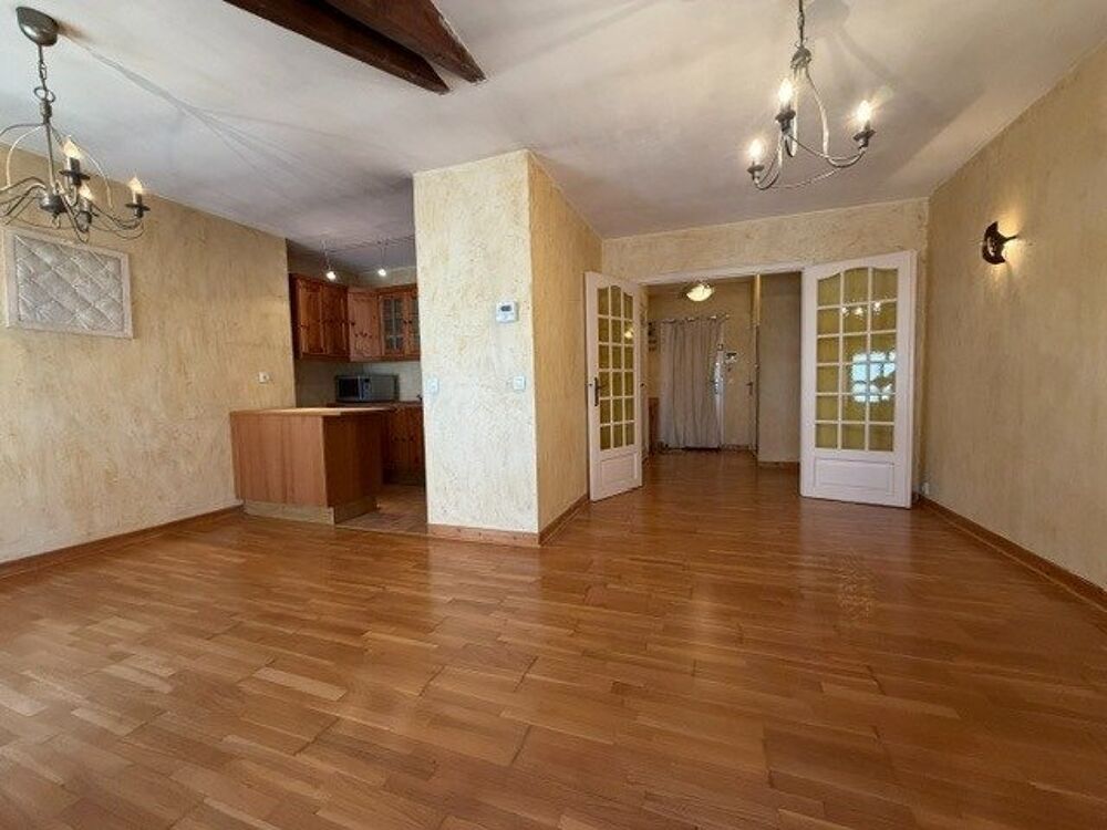 Appartement 3 pièces 76 m² · à Saint Etienne · 76 m² · 80 000 €