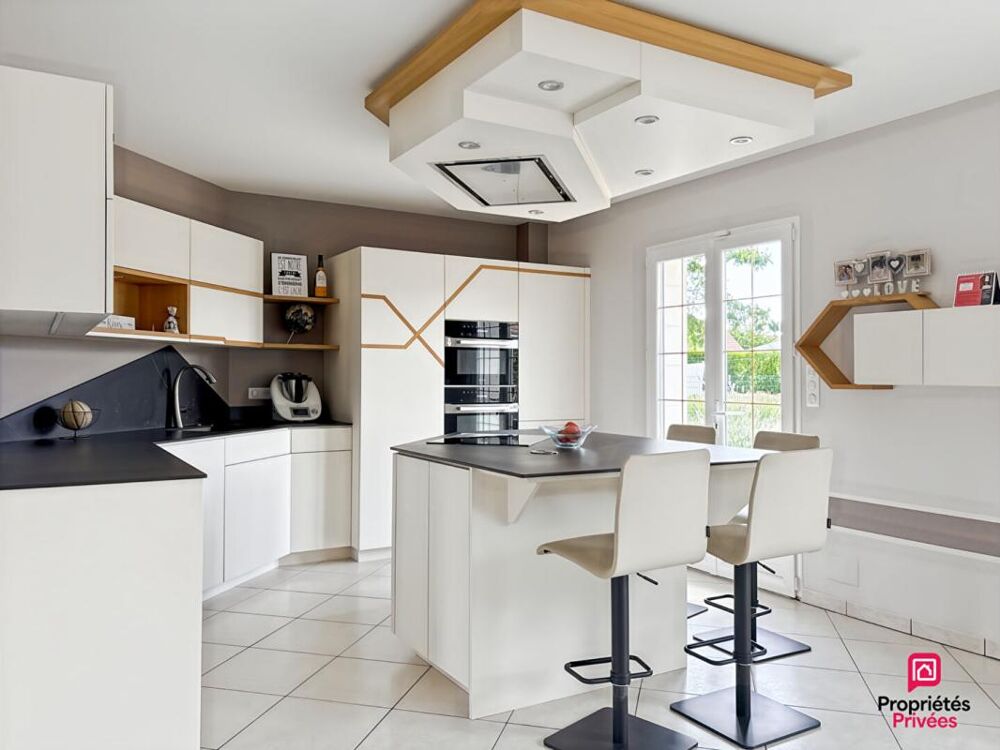 Vente Maison Maison La Bazoge 8 pièce(s) 148 m2 La bazoge