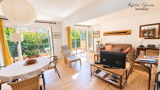 Vente Appartement Au calme absolu - Petite copropriété - Appartement Sanary Sur Mer  3 pièces 82 m2 - Cave Sanary sur mer