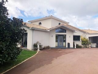  Maison  vendre 6 pices 177 m