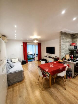 Vente Appartement Maison de 3 pièces de 63 m² à Six-Fours-les-Plages Six fours les plages