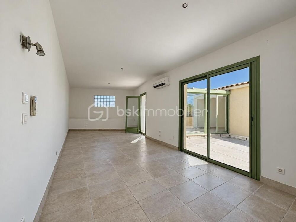 à vendre  Propriété/château Mudaison (34130)