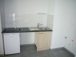  Appartement à louer 3 pièces 66 m²