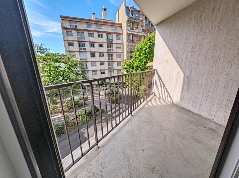 Vente Appartement SPACIEUX STUDIO AVEC BALCON CAVE ET ASCENSEUR DPE D PROCHE METRO 1 ET RER A VINCENNES Vincennes