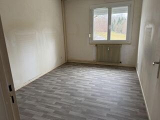  Appartement à louer 3 pièces 65 m²