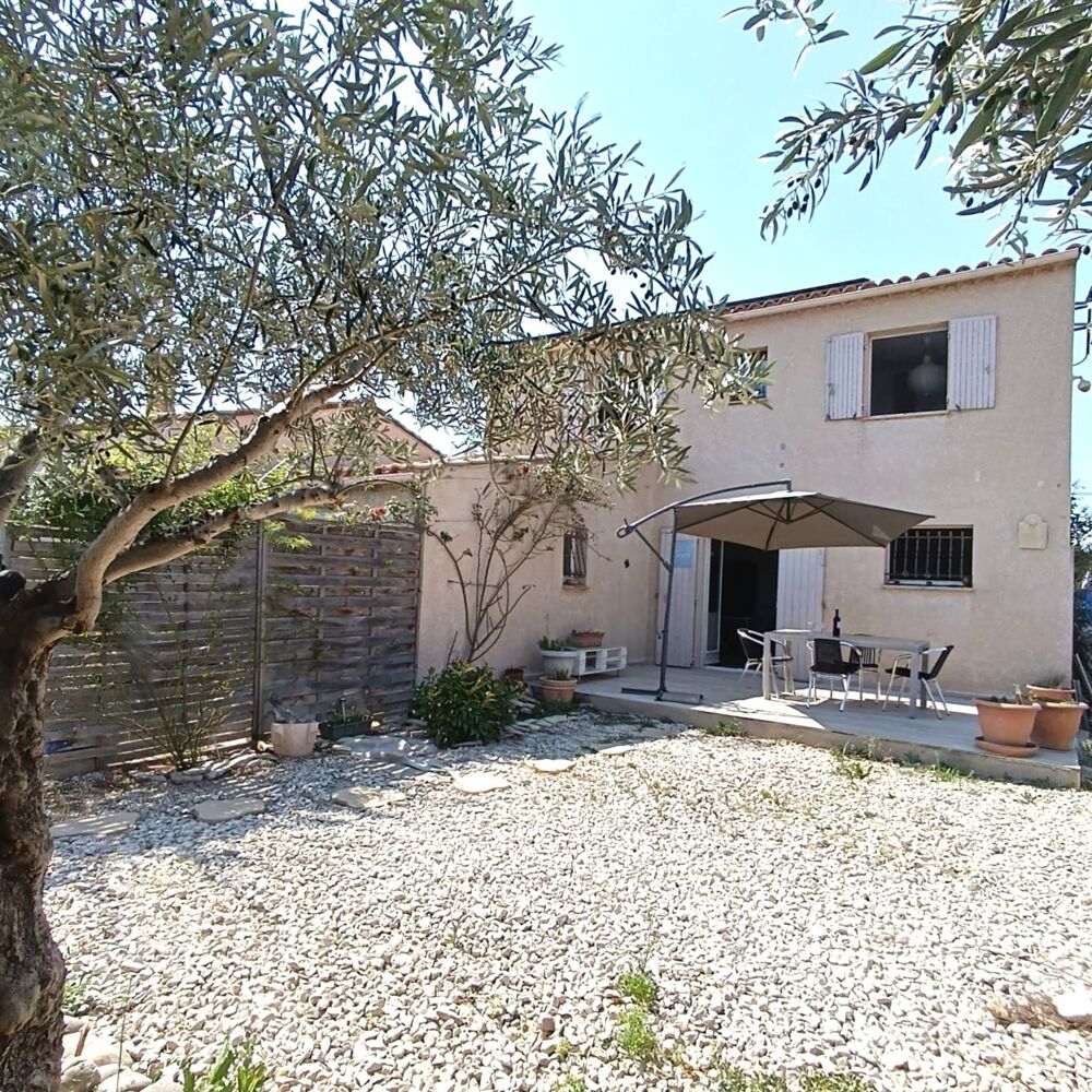 Maison à vendre 4 pièces avec studio indépendant, garage et jardin  Châteaurenard