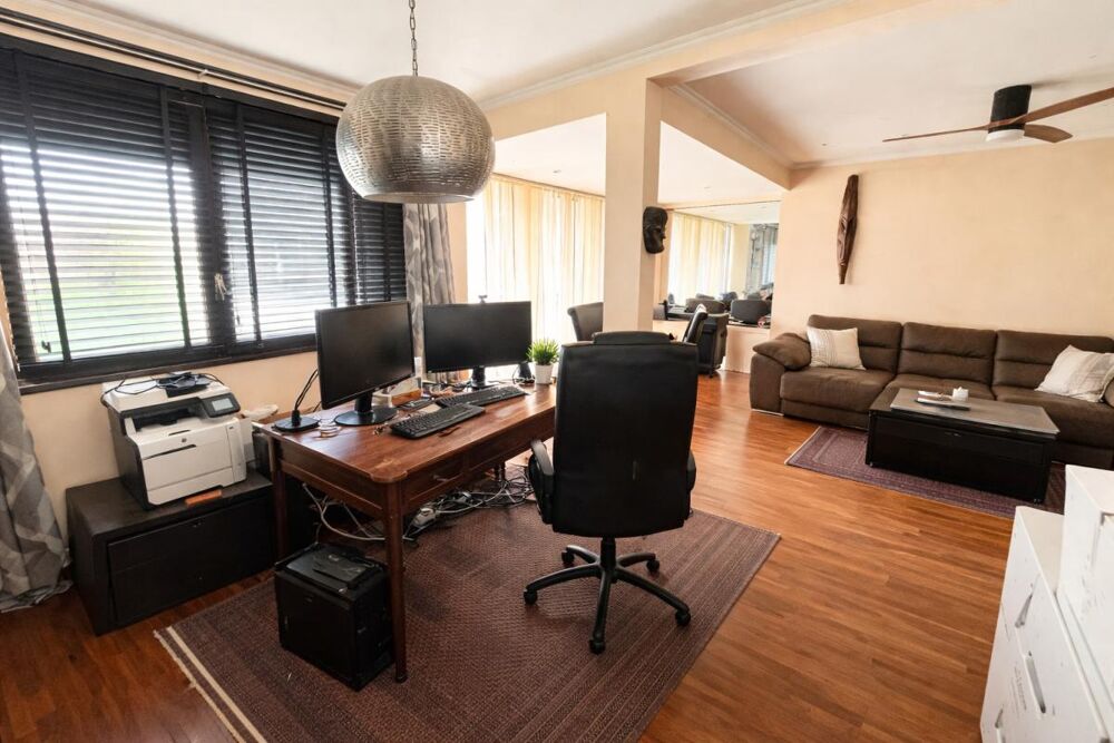 2 Appartements 10 pièce(s) 196 m2 réunisssables