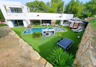  Villa à vendre 5 pièces 146 m²