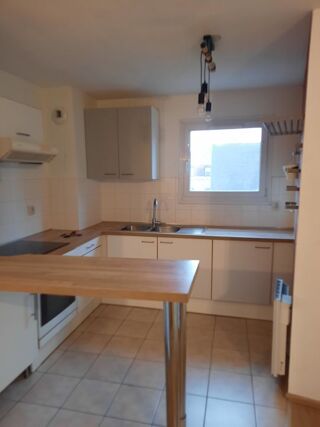  Appartement à louer 3 pièces 66 m² Lille