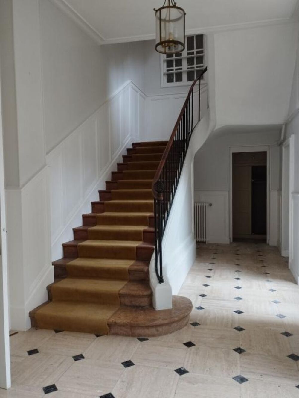 GRANDE MAISON FAMILIALE 420 m2 hotel particulier centre historisque Châteaudun
