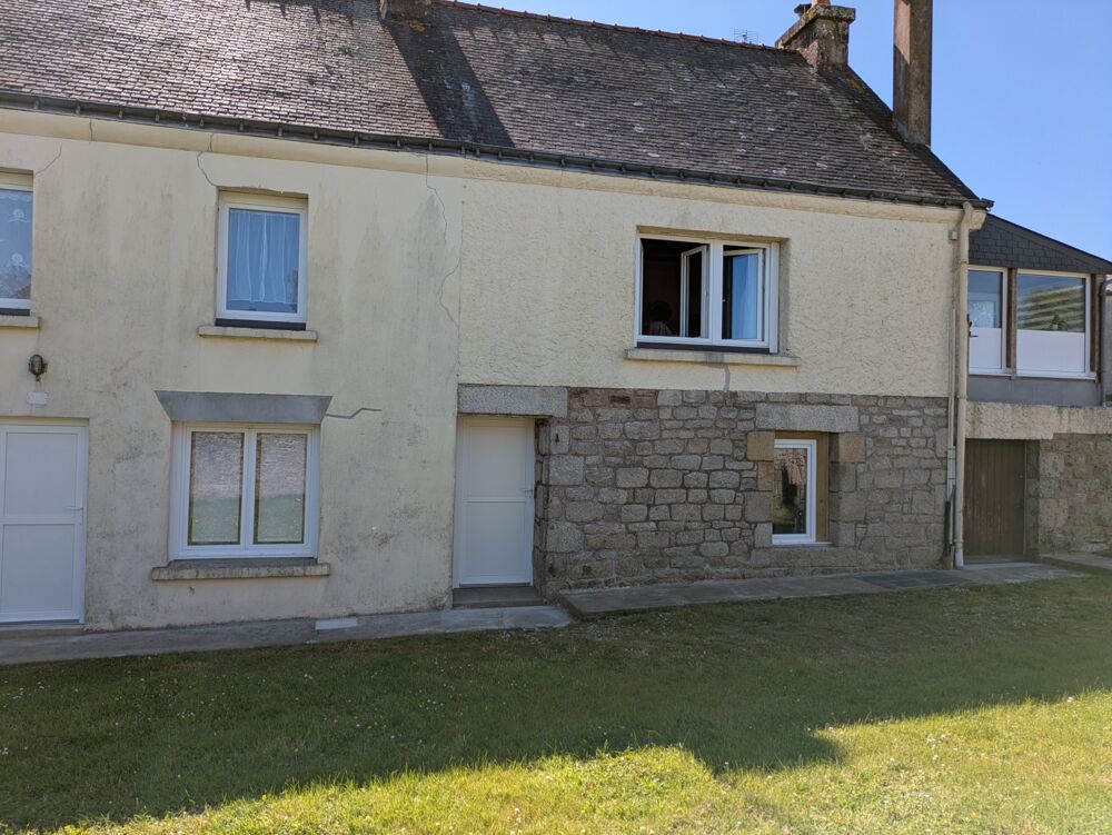 PLOERDUT JOLIE MAISON EN PIERRE SOUS ARDOISE DE 94 M² ENVIRON 5 PIECES 2 DEPENDANCES TERRAIN CLOS DE 2686m² A BATIR