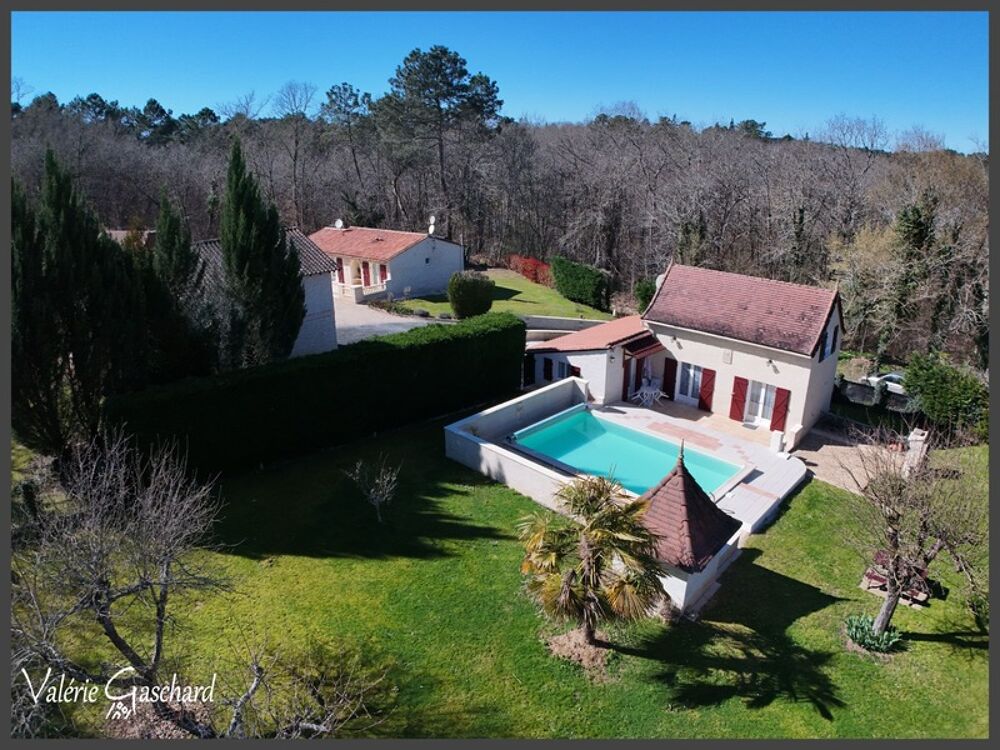 Propriété de charme avec dépendances et piscines nature et calme  6600 m² de terrain - Dordogne