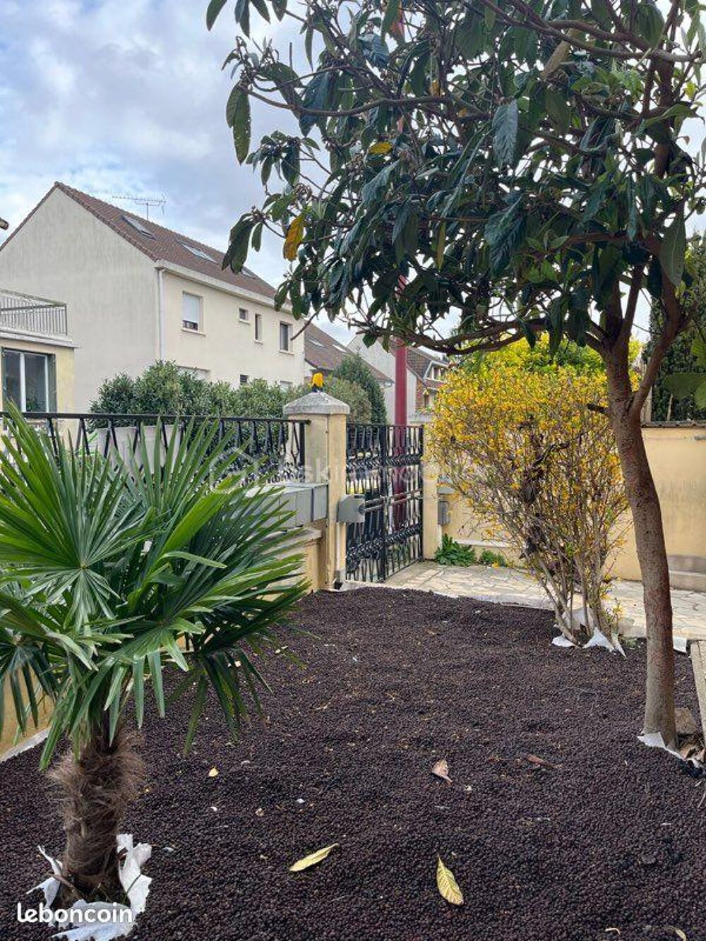 Appartement type F2 avec Jardin 'zone pavillonnaire'